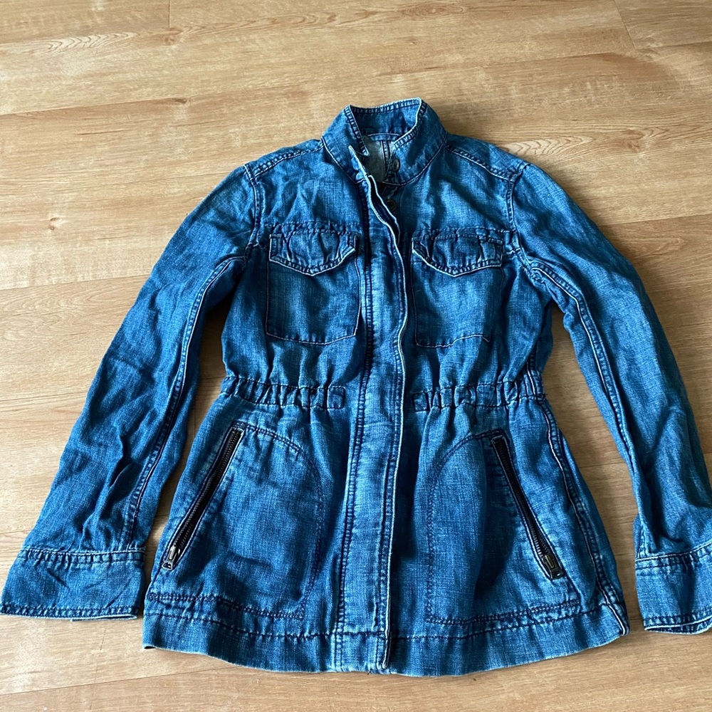Gap denim jacket worn once size small